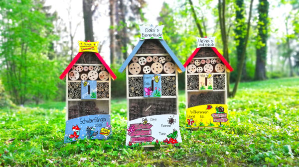 Original Vogelliebe Insektenhotel Geschenk für die Familie personalisiert 3 Varianten