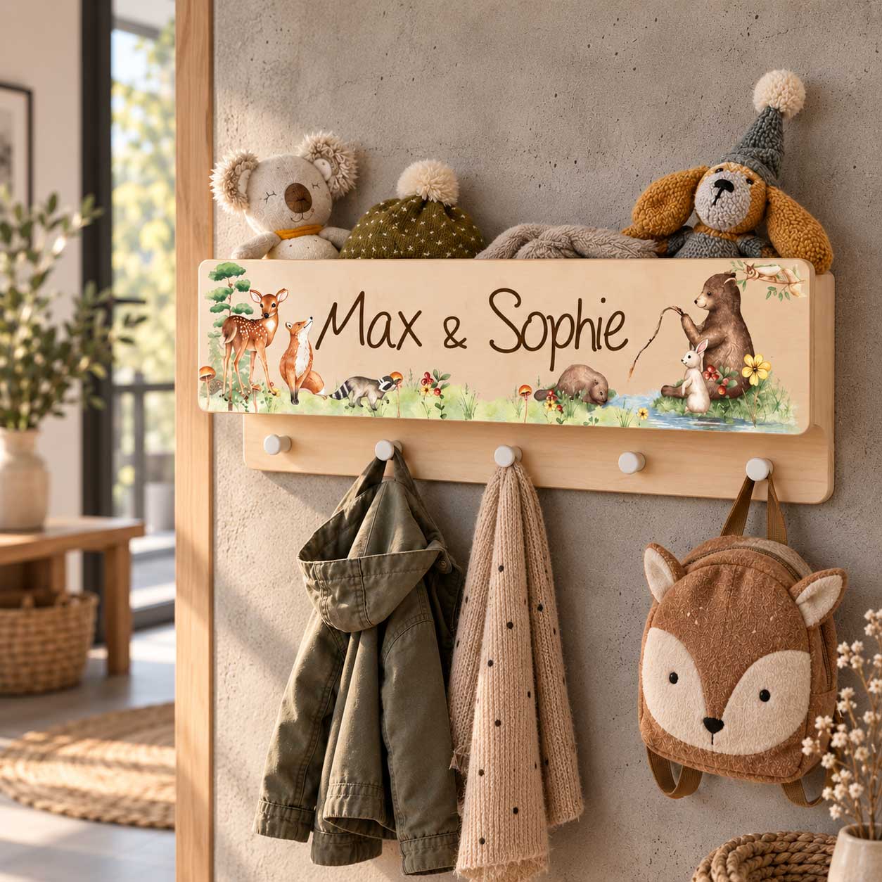 Kinder Garderobe mit Ablage personalisiert mit Name als Geschenk zu Geburtstag nützliches geschenk Kinderzimmer Waldtiere