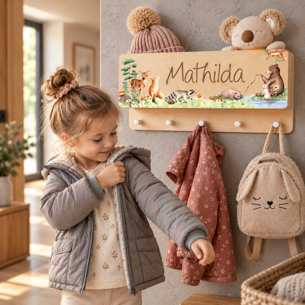 Kinder Garderobe mit Ablage personalisiert mit Name als Geschenk zu Geburtstag nützliches geschenk Kinderzimmer Waldtiere