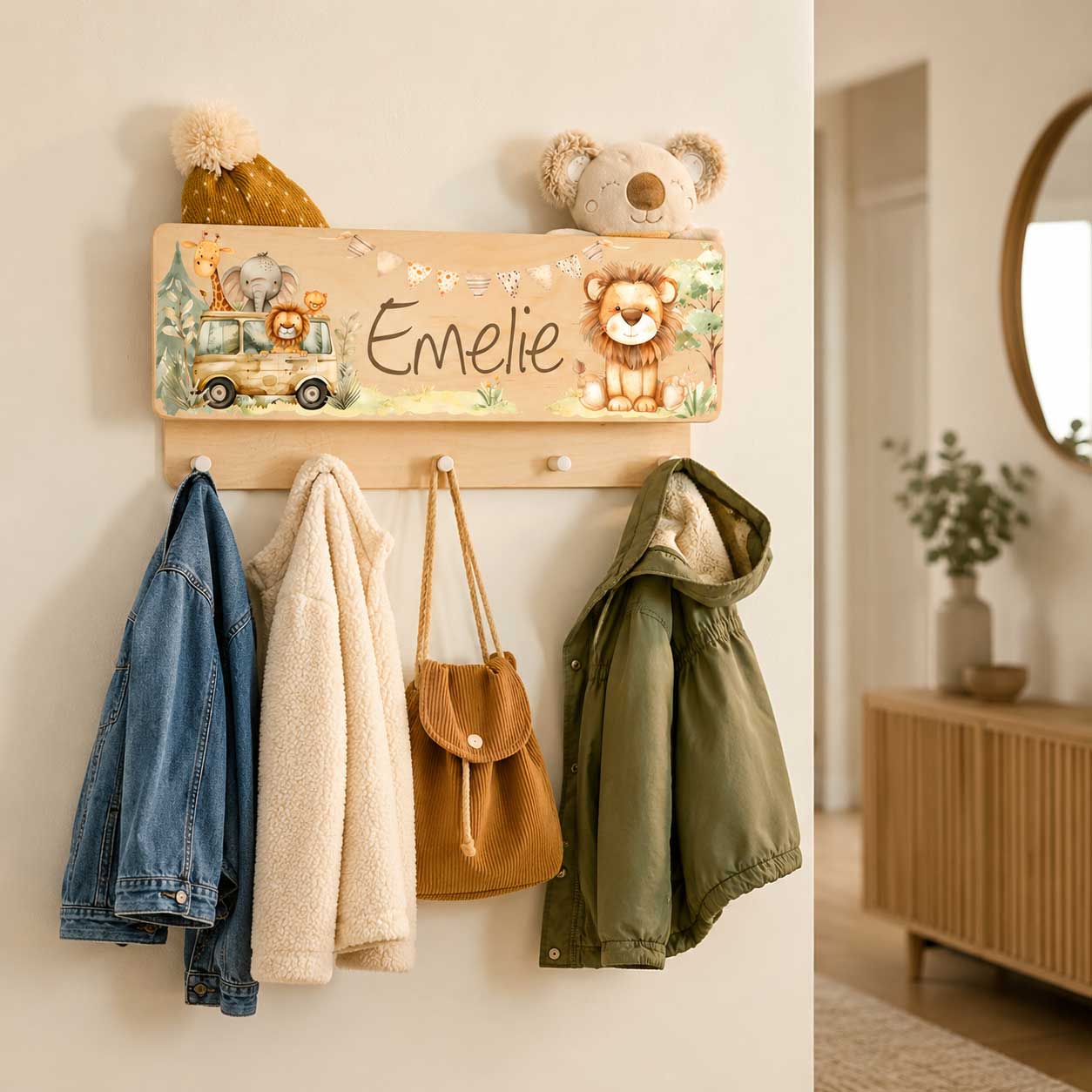 Kinder Garderobe mit Ablage personalisiert mit Name als Geschenk zu Geburtstag nützliches geschenk Kinderzimmer Safari Dschungel Löwe