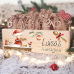 Adventskiste Adventskalender nachhaltig zum selber befüllen mit säckchen name personalisiert für kinder Wichtel Weihnachtsmann