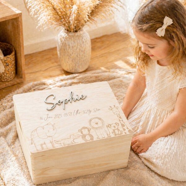 Erinnerungskiste baby Geburt Geschenk personalisiert graviert Laser Einzigartiges geburtsgeschenk